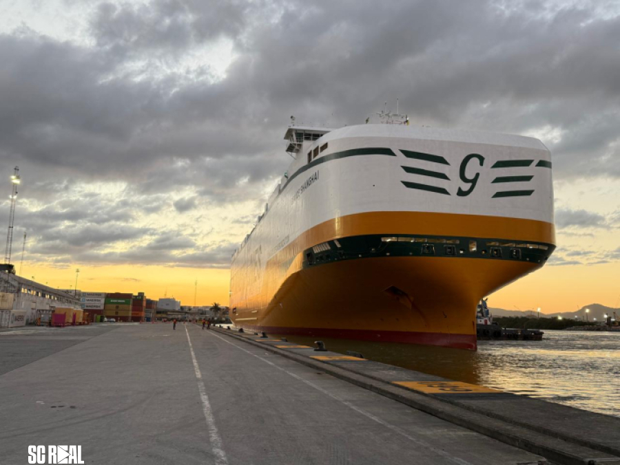 Porto de Itajaí recebe navio Grande Shanghai com 4.585 veículos da BYD
