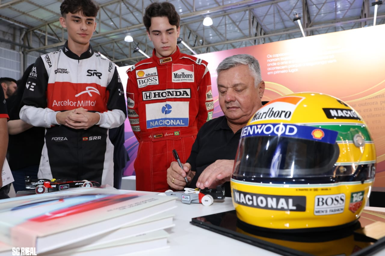 Lançamento do livro “As Cores da Velocidade” reúne fãs do automobilismo em Joinville