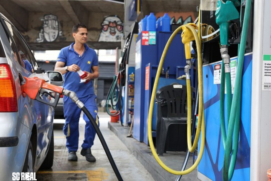 Governo do Brasil estabelece regras para desconto de R$ 1,12 por litro de diesel comercializado
