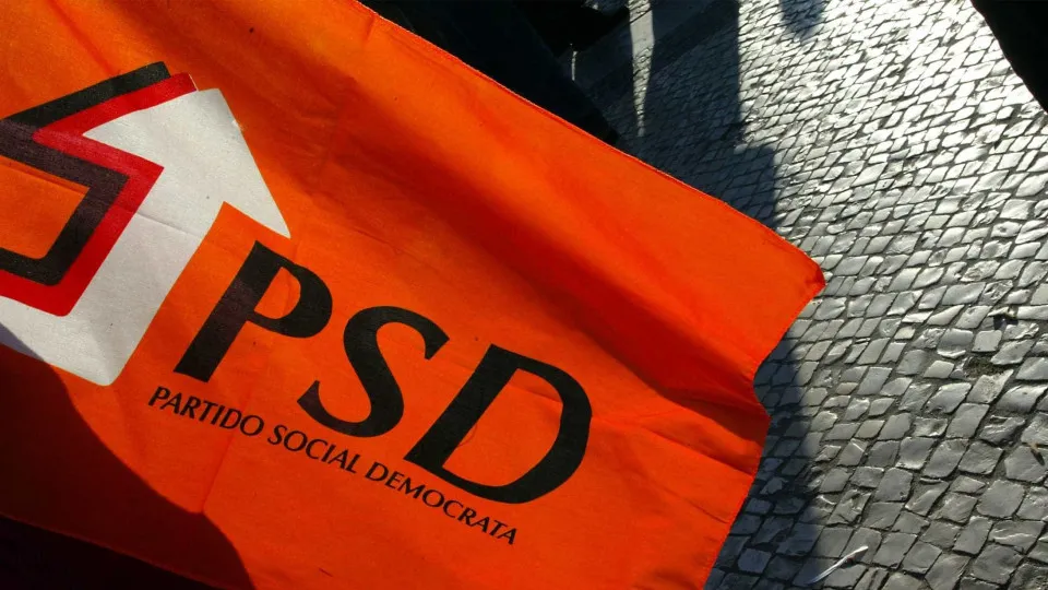 Deputado do PSD pede a Seguro regresso do 10 de Junho a Évora
