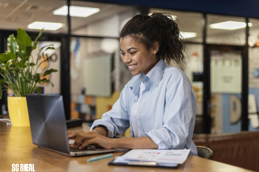 Brasil registra 726 mil jovens aprendizes no mercado de trabalho entre janeiro e abril de 2026