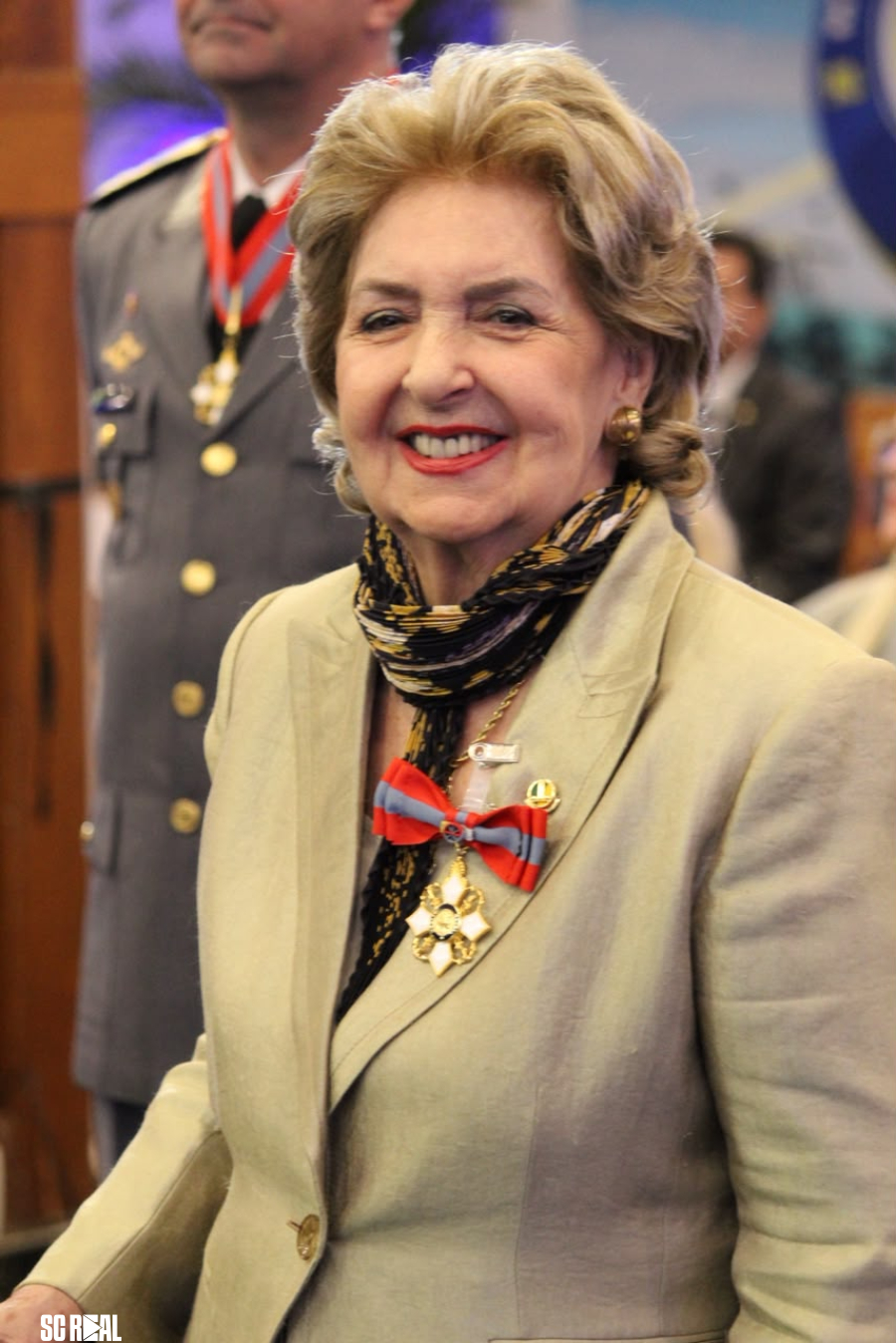 Senadora Ivete da Silveira recebe a Medalha Mérito Tamandaré 