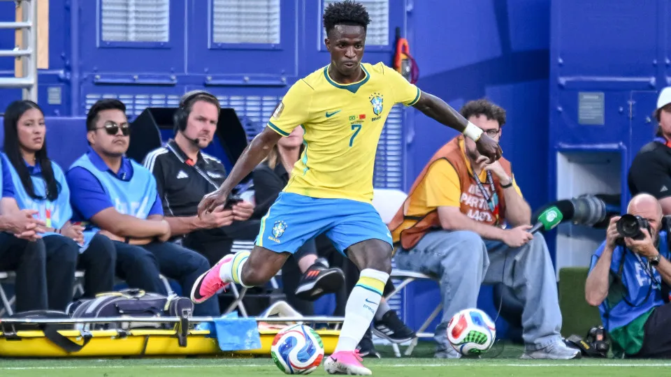 Vinícius Júnior admite atuação ruim do Brasil: "Precisamos melhorar"