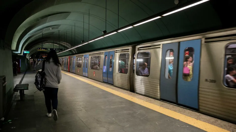 Estação de metro do Marquês em obras por 4 meses sem afetar funcionamento