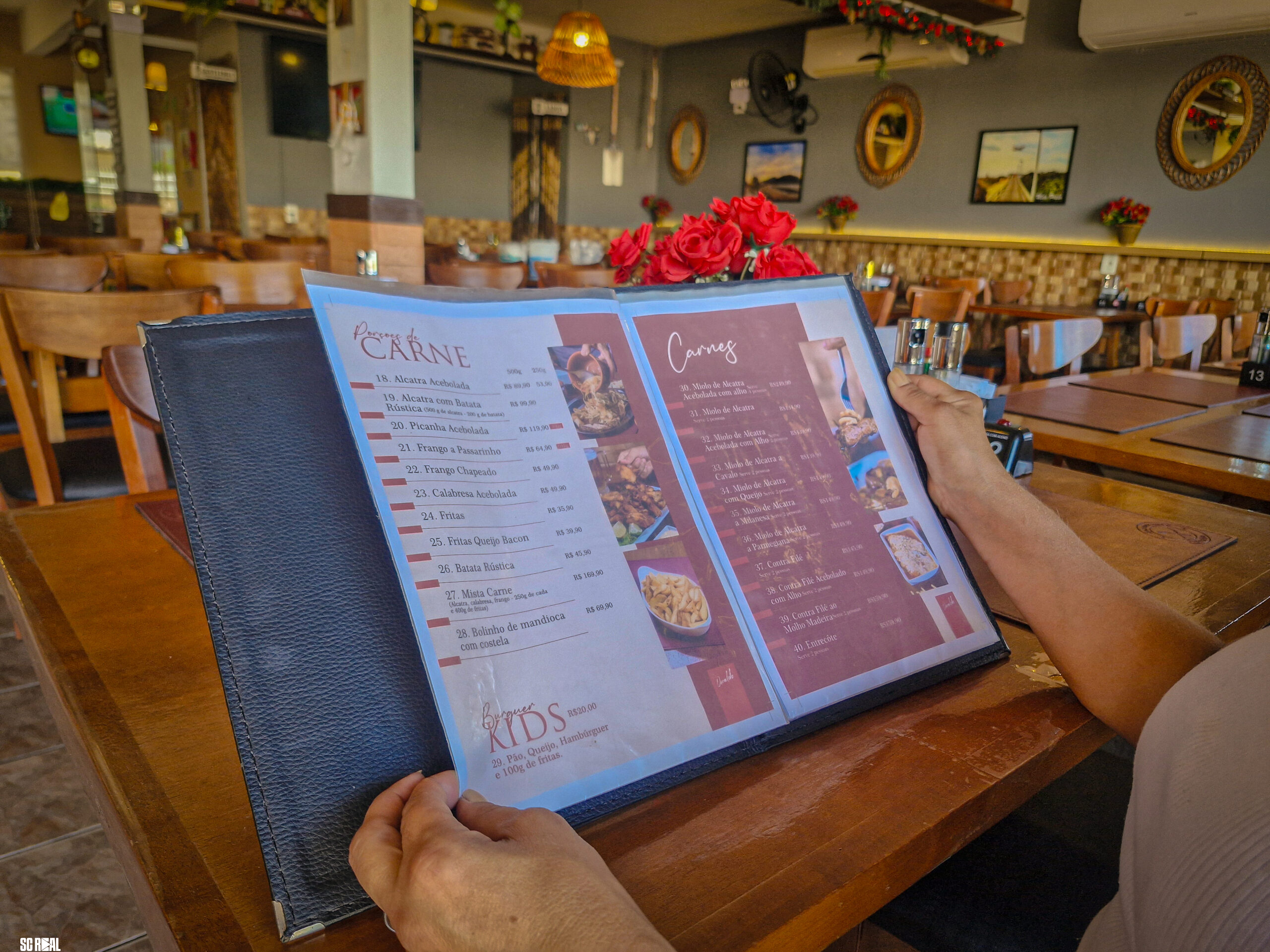 Procon de Navegantes orienta estabelecimentos sobre obrigatoriedade de cardápios físico 