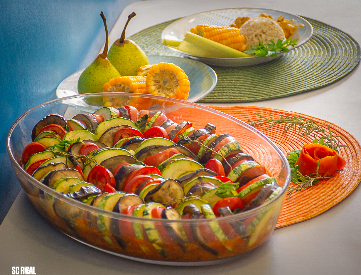 Cardápio mediterrâneo abre edição 2026 do Gastronomia na Escola em Navegantes 