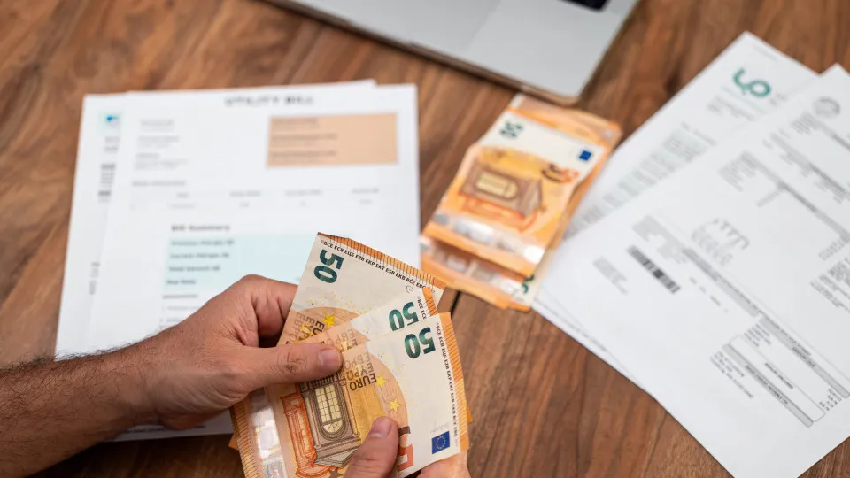 Não se esqueça: Está a acabar o prazo para validar as faturas para o IRS